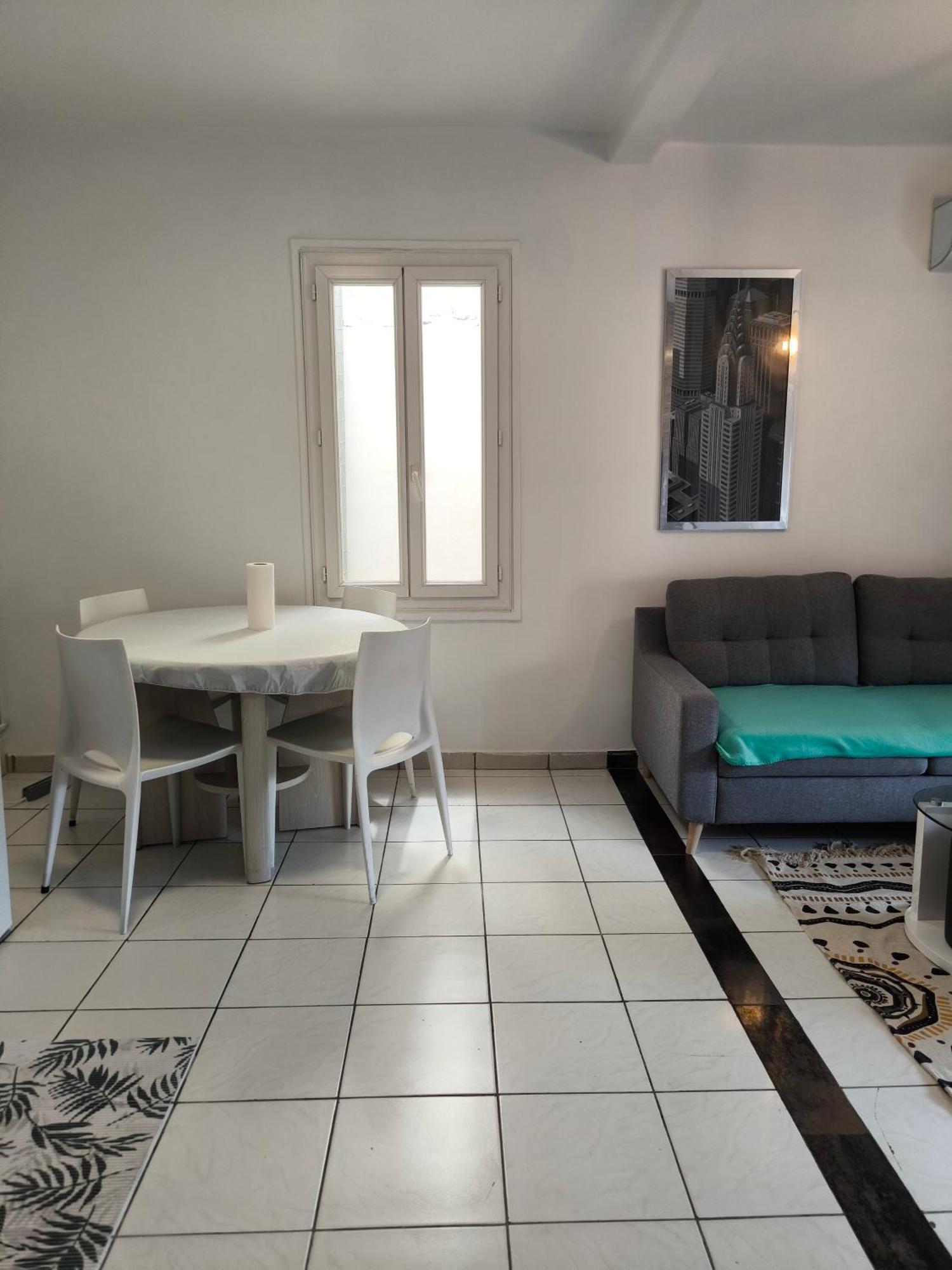 F1 200 Metre De La Gare Appartement Perpignan Buitenkant foto