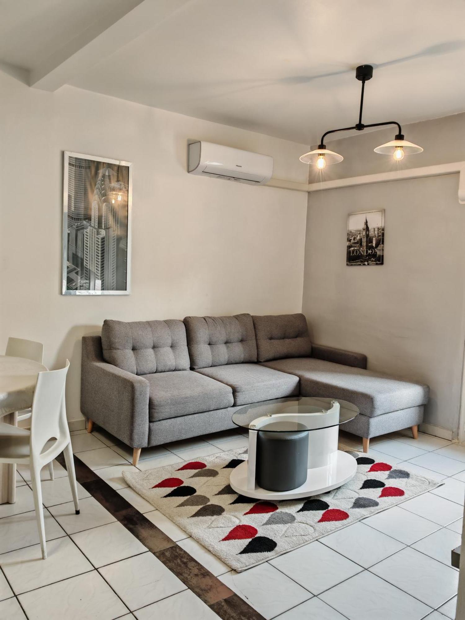 F1 200 Metre De La Gare Appartement Perpignan Buitenkant foto