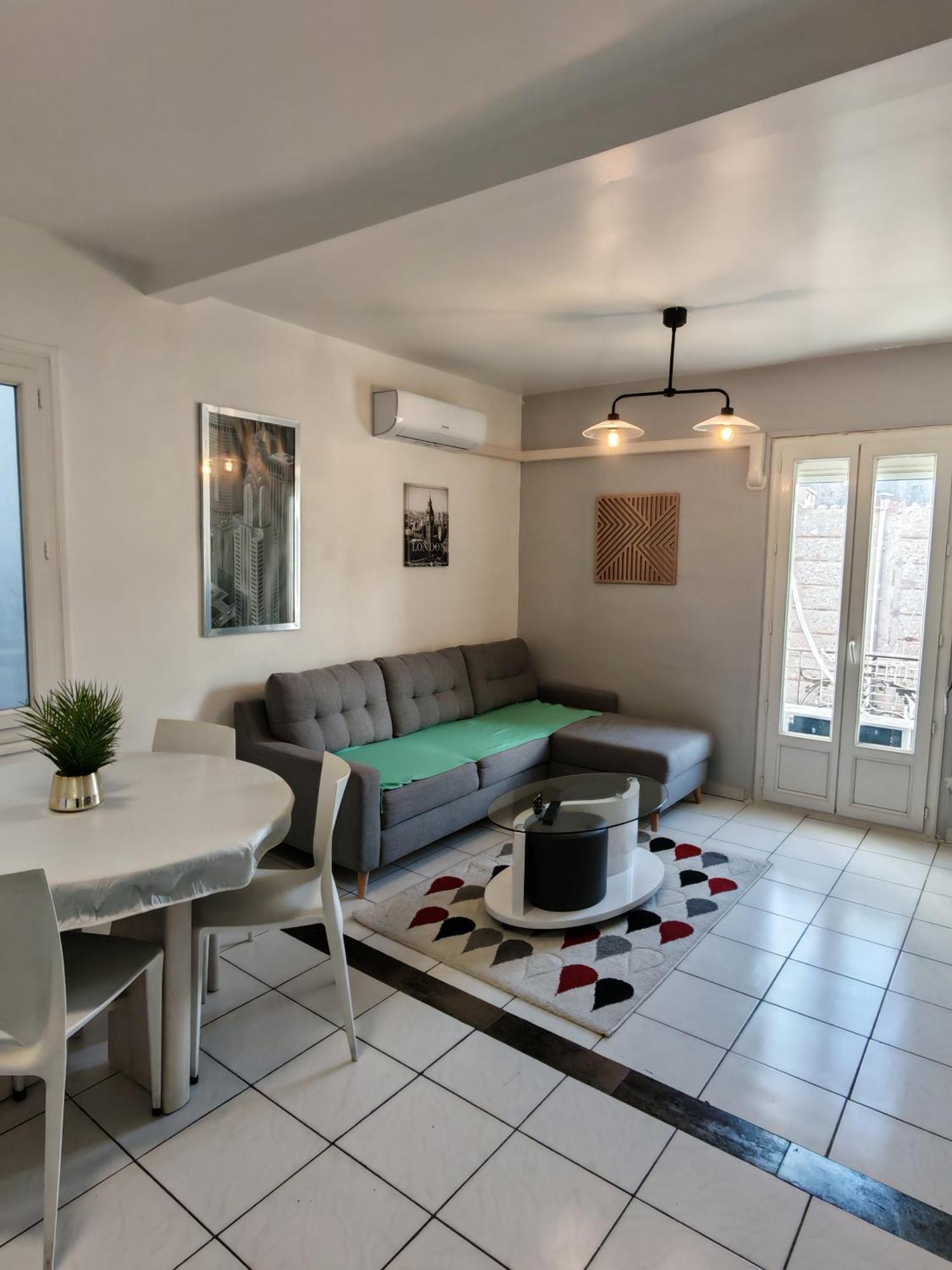 F1 200 Metre De La Gare Appartement Perpignan Buitenkant foto